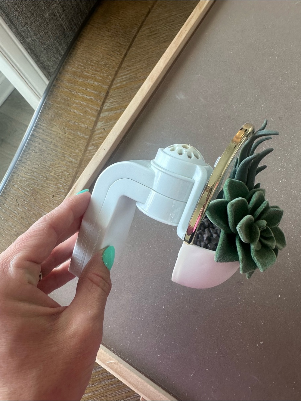 Bath and Body Works Wallflower Plug In - Picture 2 of 3